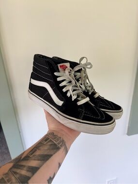 Vans Men’s Sk8-Hi Black & White High-Top Sneakers
